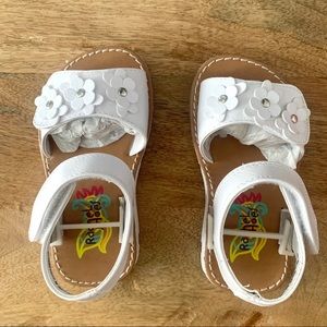 Mariah toddler sandals white sz 6